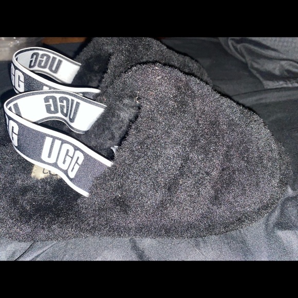 UGG FLUFF YEAH Slippers! - Picture 6 of 9